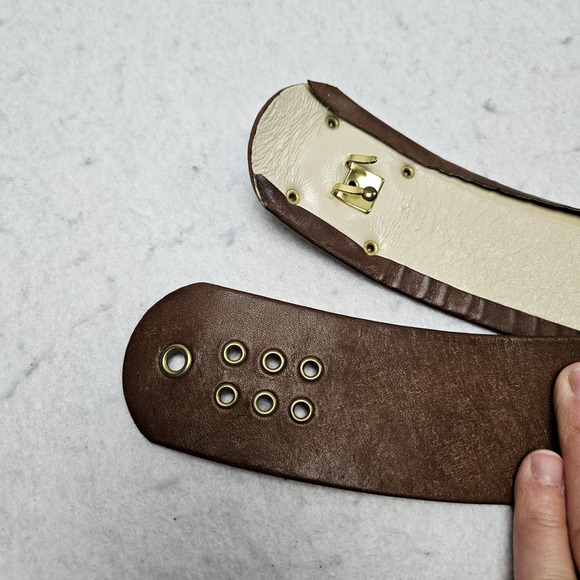 Vintage Brown Leather Waist Belt Size 26 Gold Buckle Roger Van S Classic‎ Clover - Picture 3 of 9
